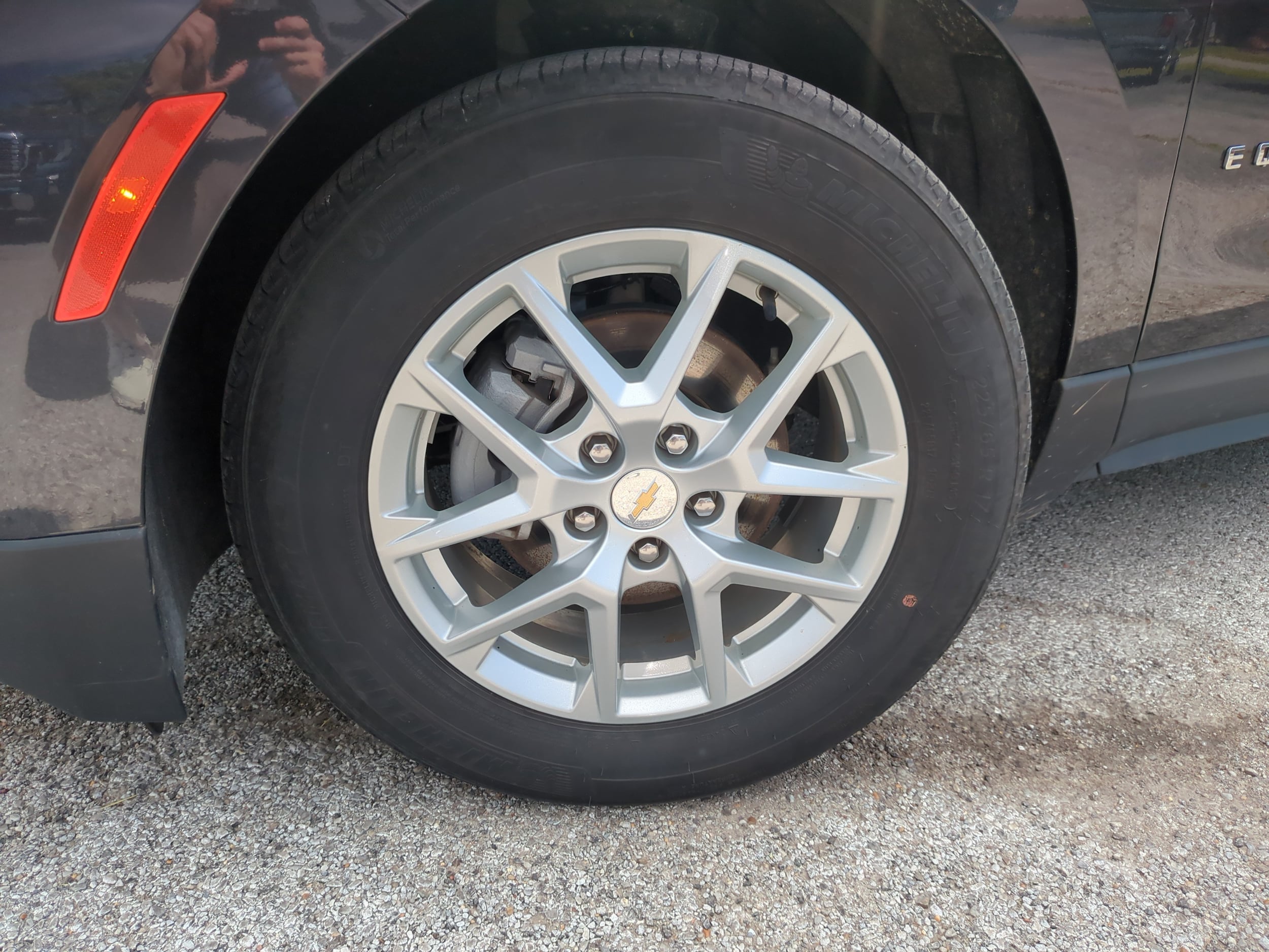 2023 Chevrolet Equinox LT - Photo 3