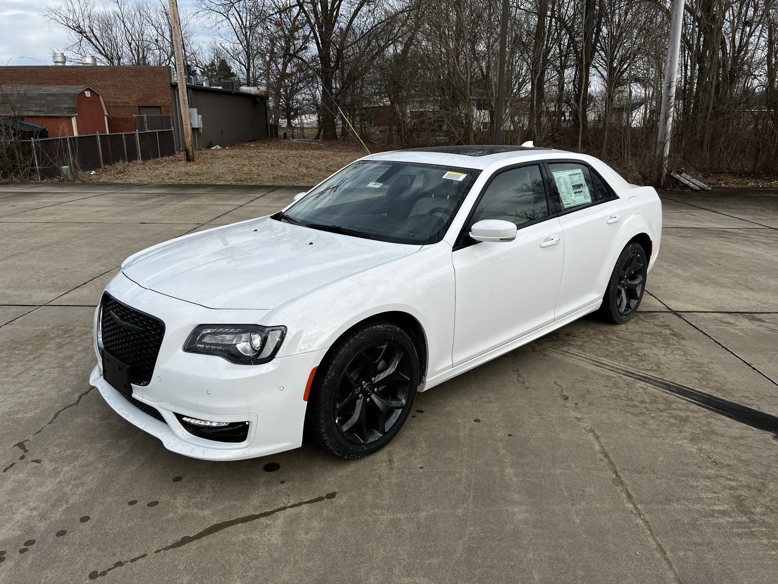 Used 2023 Chrysler 300 Touring L with VIN 2C3CCADG0PH510179 for sale in West Frankfort, IL