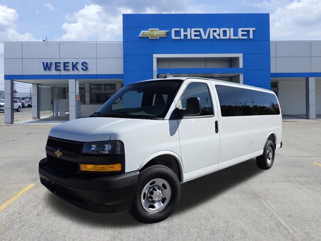 2025 Chevrolet Express Cargo 3500 LS Van Extended Passenger Van