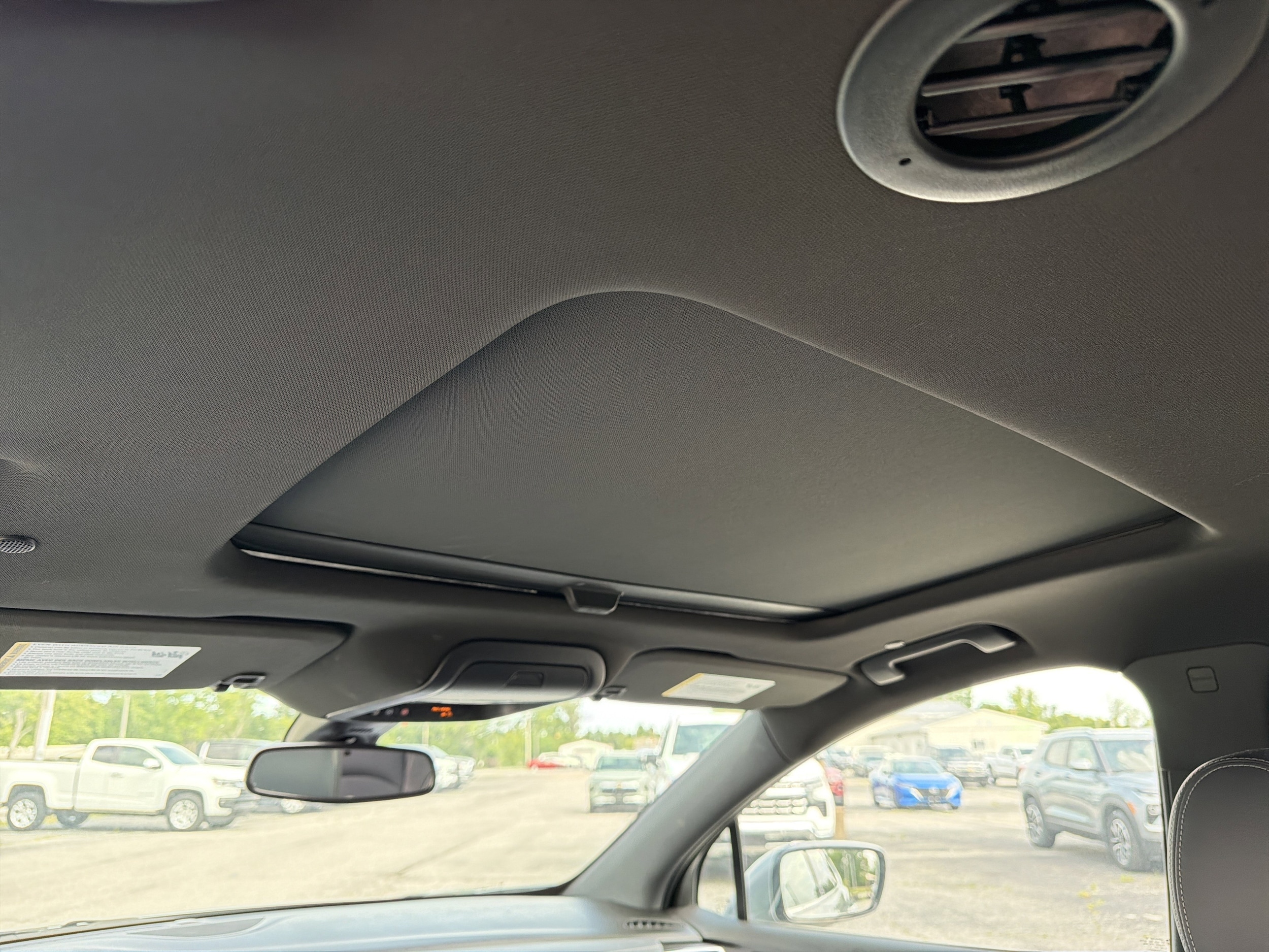 2023 Buick Enclave Essence - Photo 9