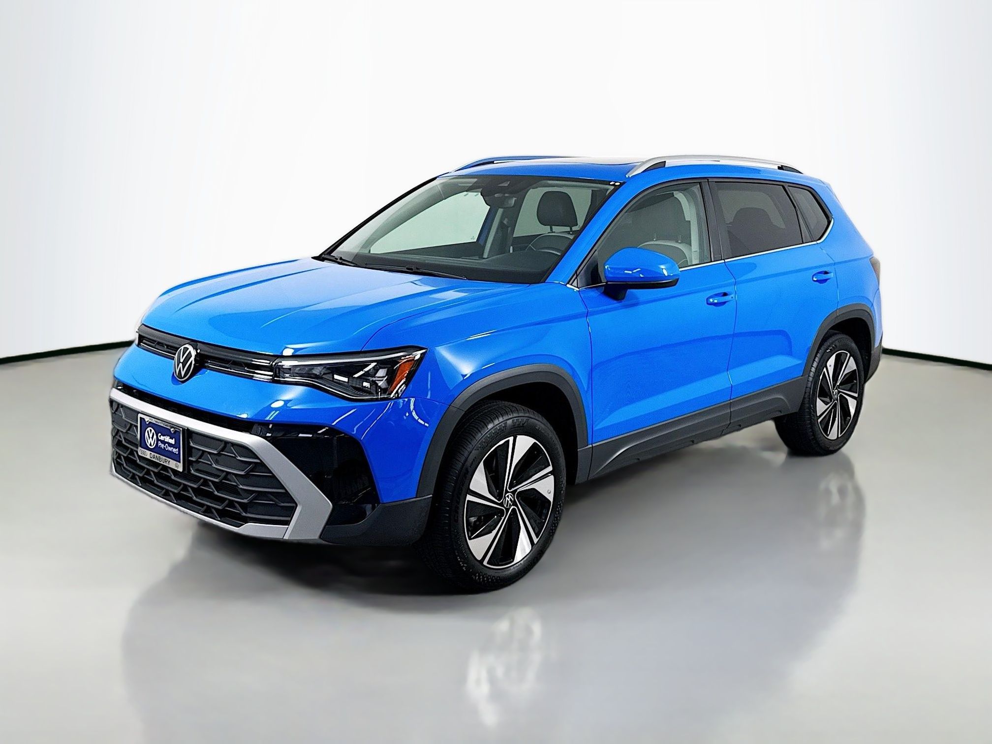 2025 Volkswagen Taos 1.5T SE 4Motion's photo