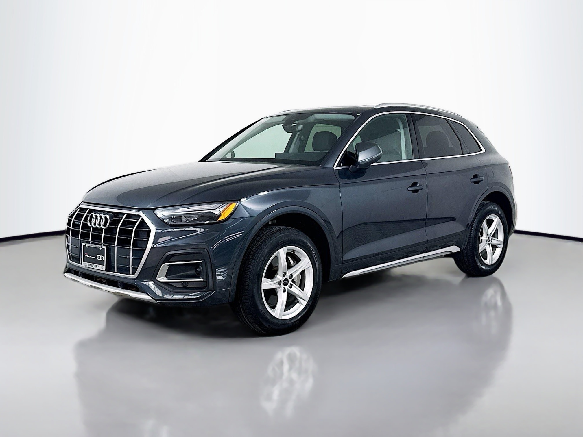 2023 Audi Q5 Premium's photo