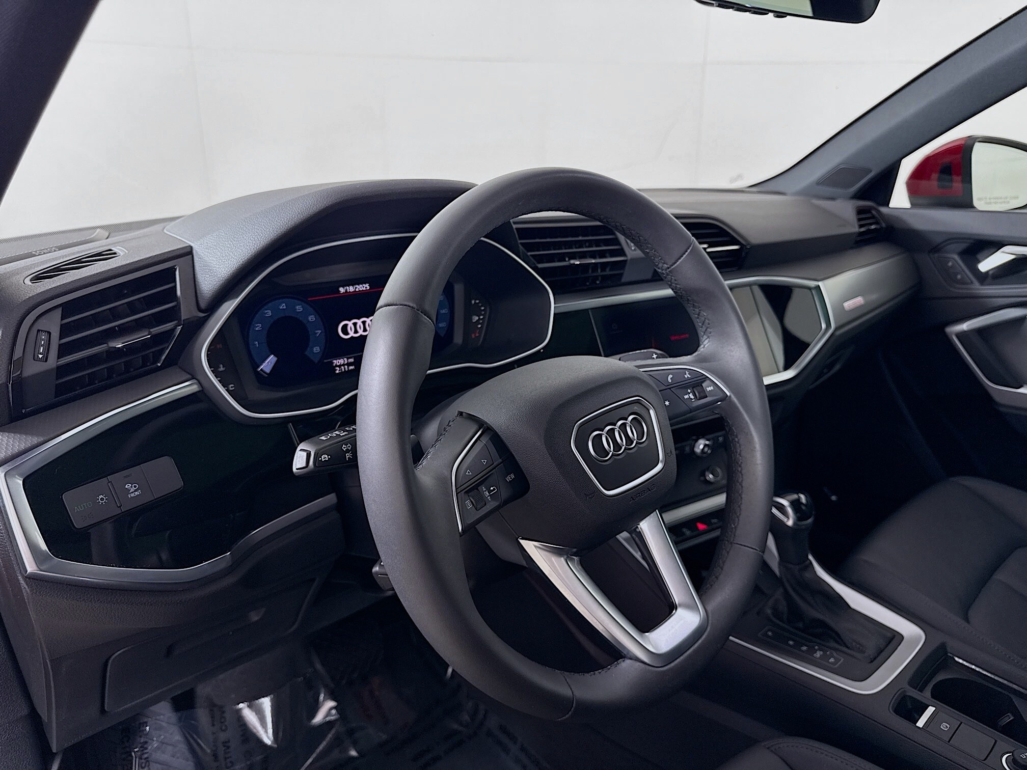 2025 Audi Q3 Premium Plus photo 4