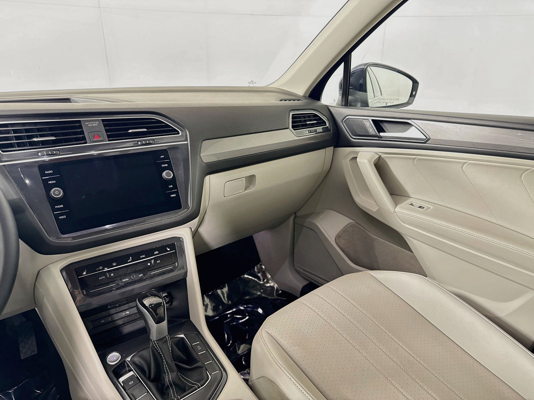 2024 Volkswagen Tiguan SE - Photo 22