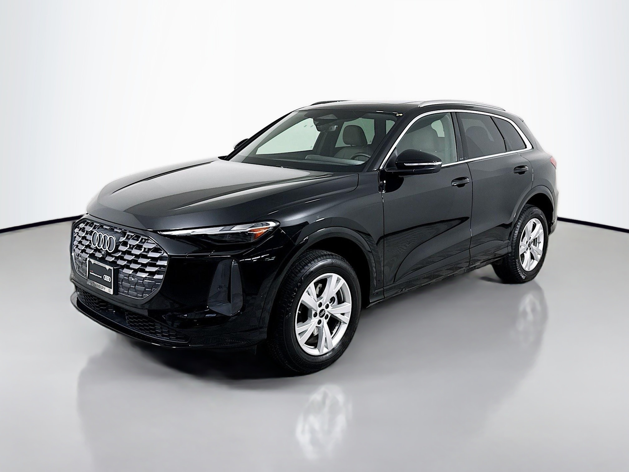 2025 Audi New Q5 Premium's photo