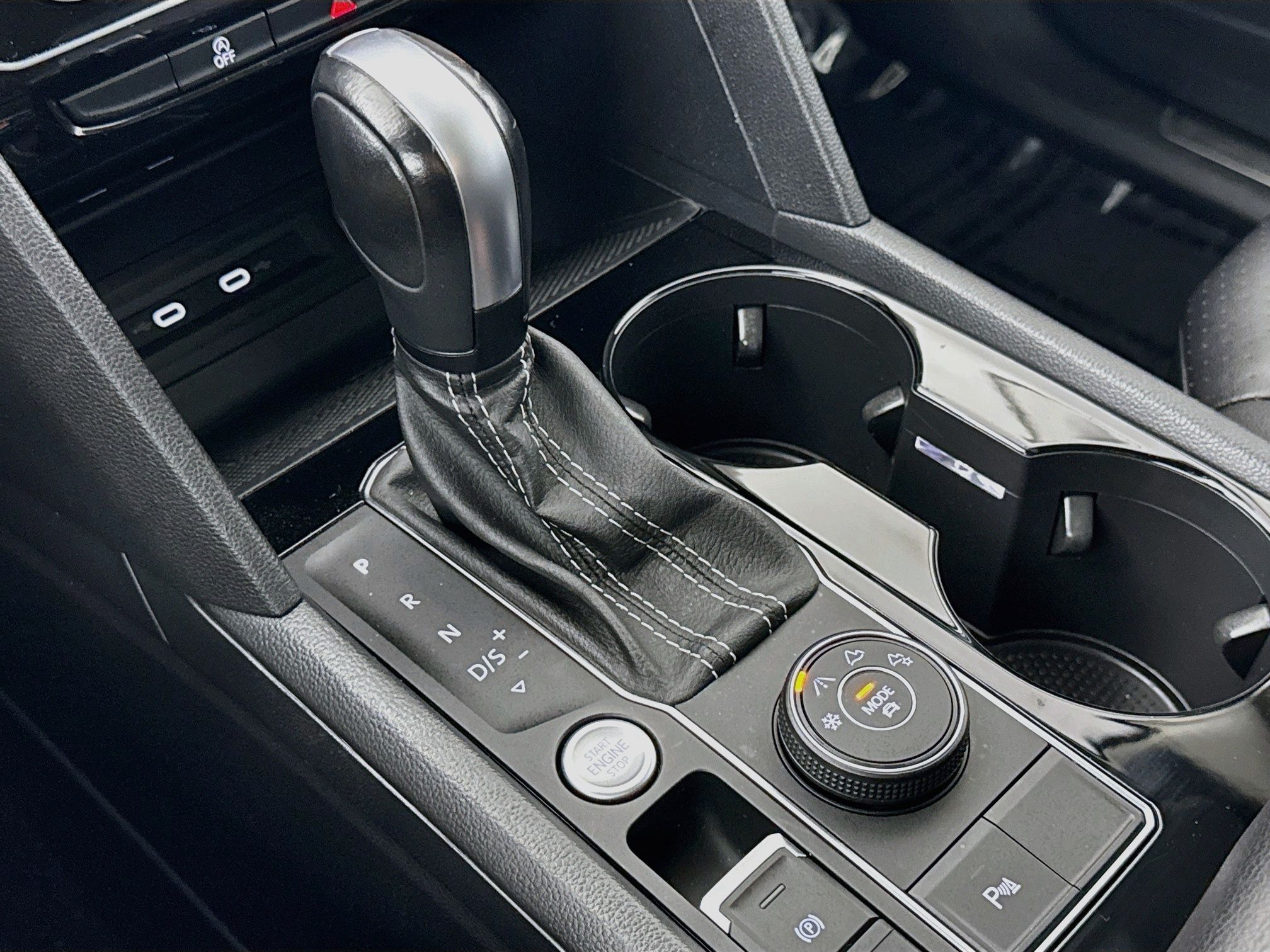 2023 Volkswagen Atlas SEL - Photo 19