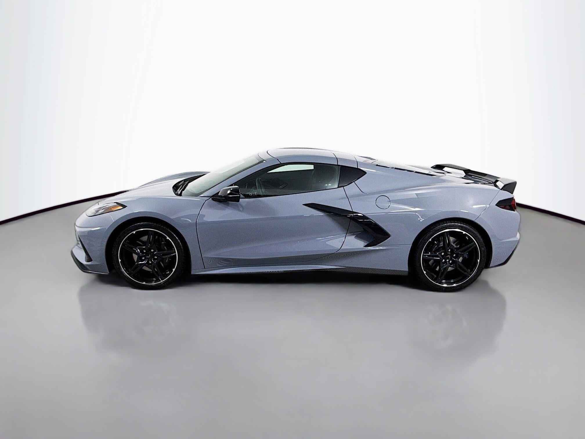 2024 Chevrolet Corvette Stingray photo 2