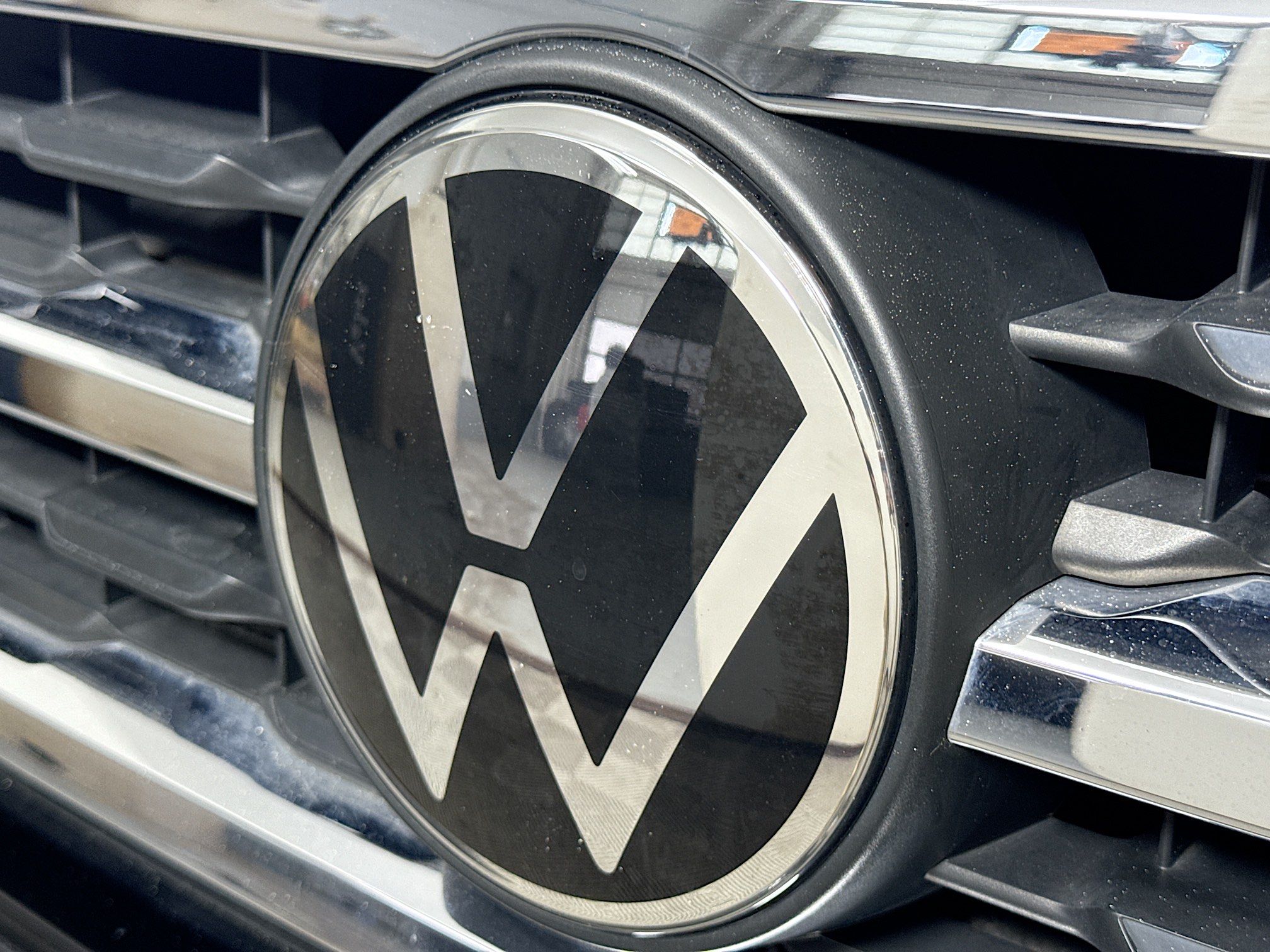 2023 Volkswagen Atlas SE w/Tech - Photo 30