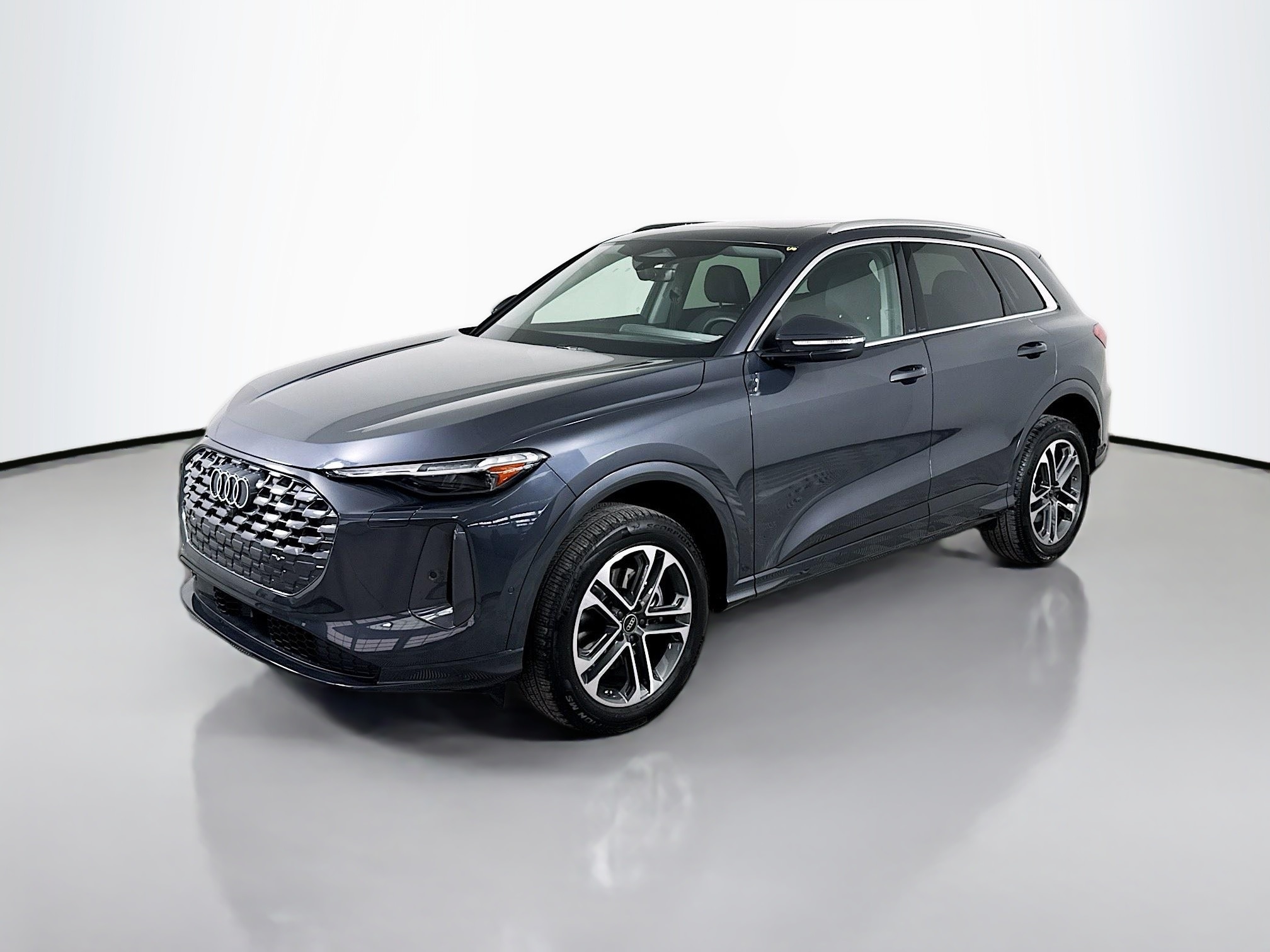 2025 Audi New Q5 Premium Plus's photo