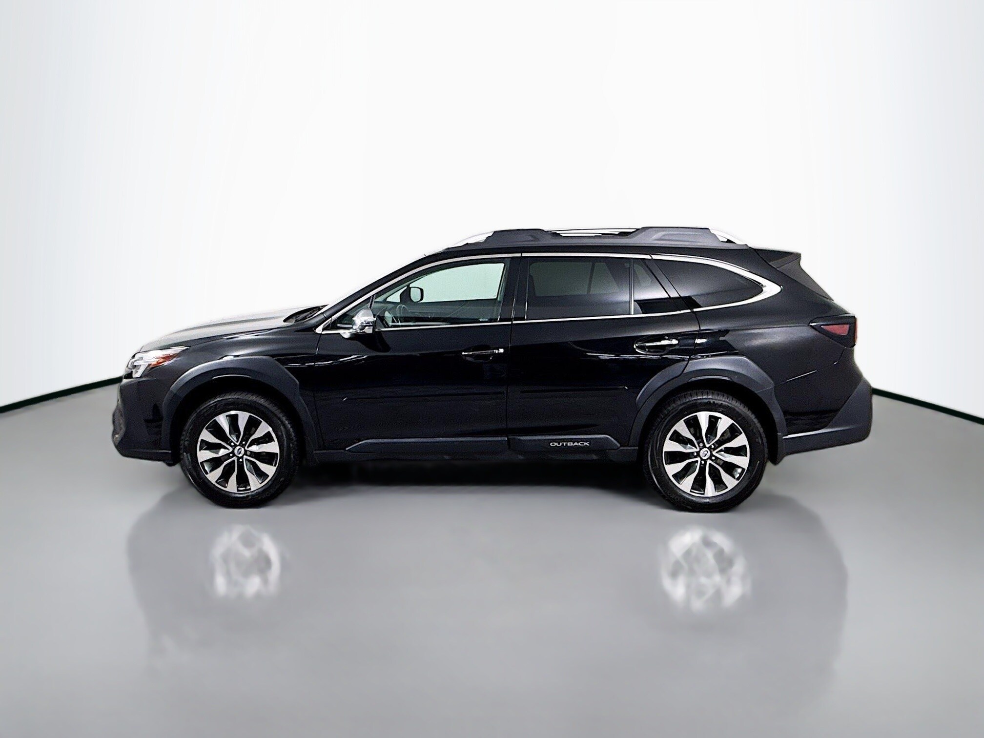 2023 Subaru Outback Touring XT photo 2