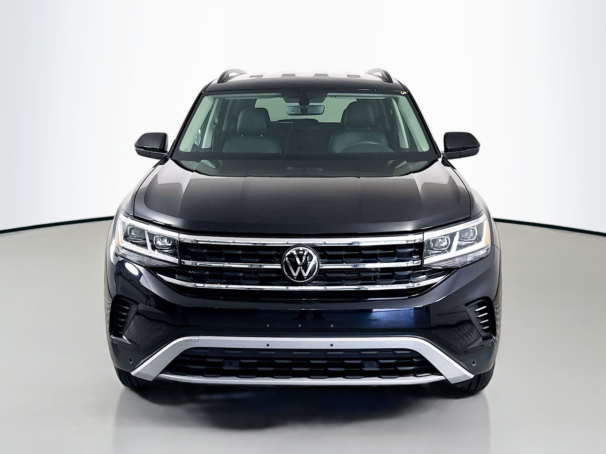 2023 Volkswagen Atlas SE w/Tech - Photo 6