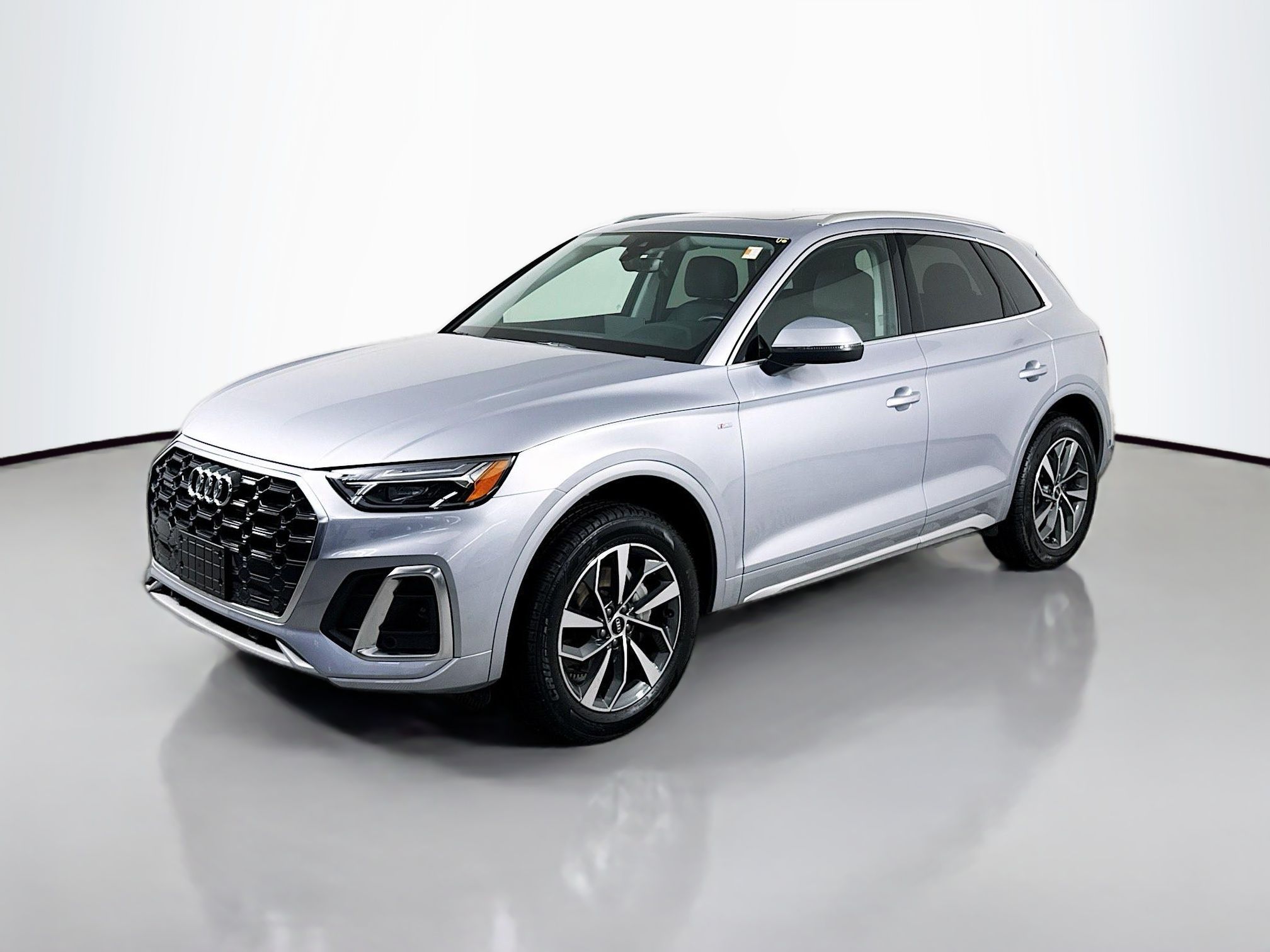 2023 Audi Q5 45 Premium's photo