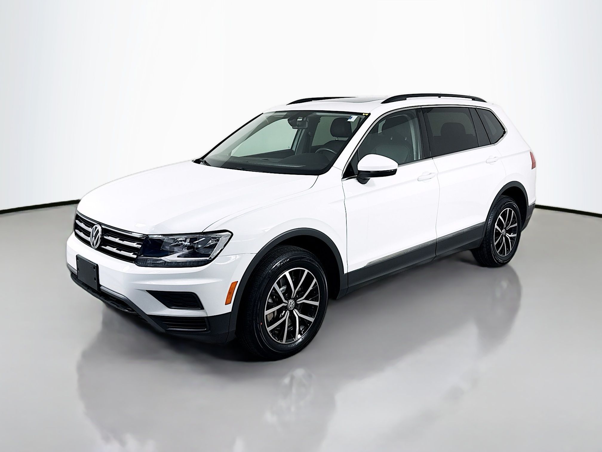 2021 Volkswagen Tiguan 2.0T SE 4Motion's photo