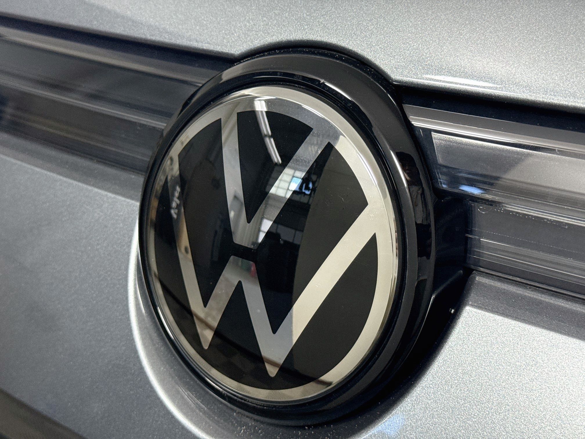 2025 Volkswagen Tiguan SE - Photo 27