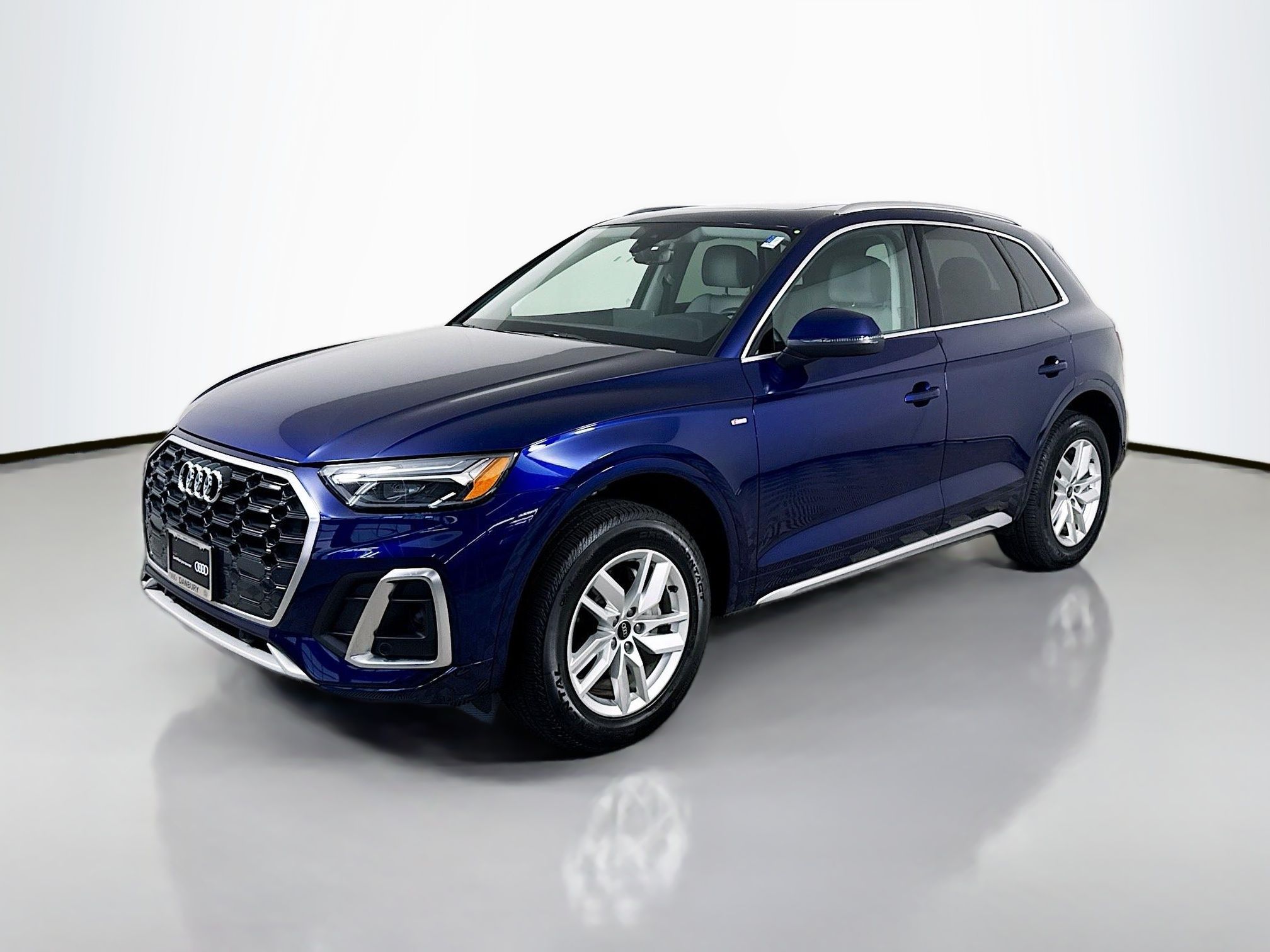 2024 Audi Q5 45 Premium's photo