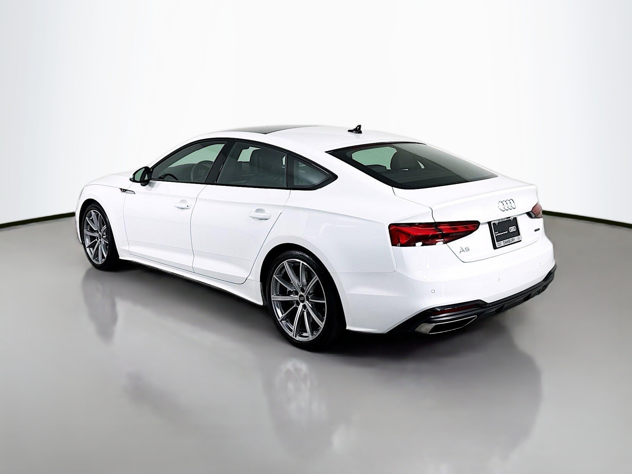 2025 Audi A5 45 S line Premium photo 3
