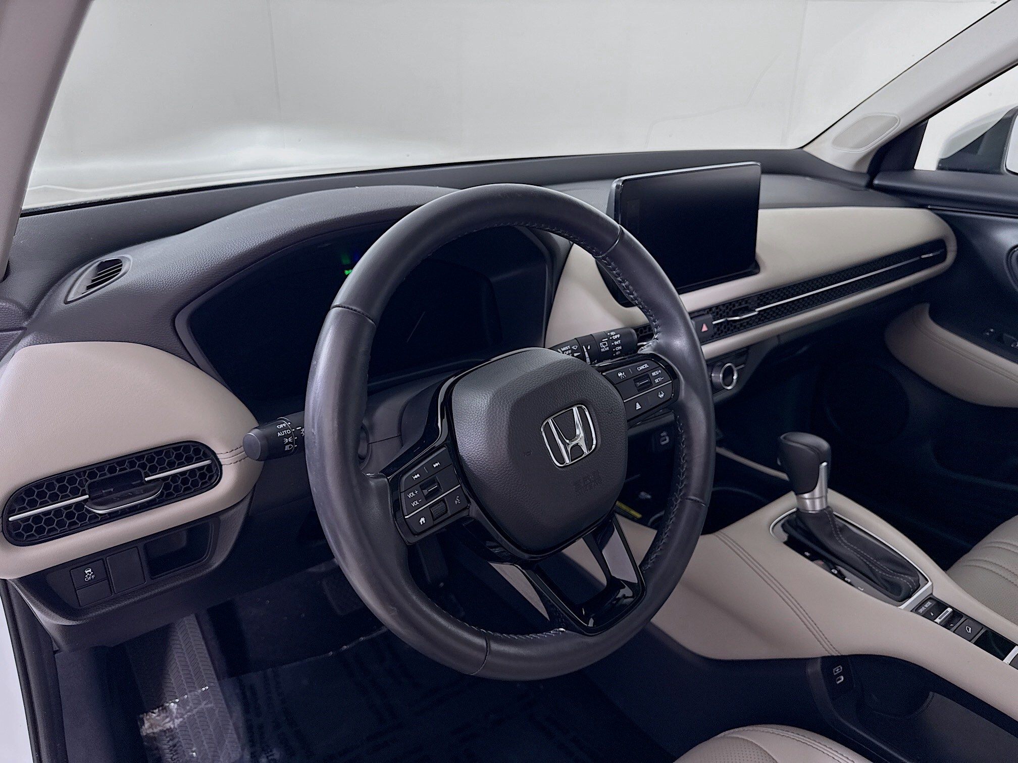 2025 Honda HR-V EX-L photo 4