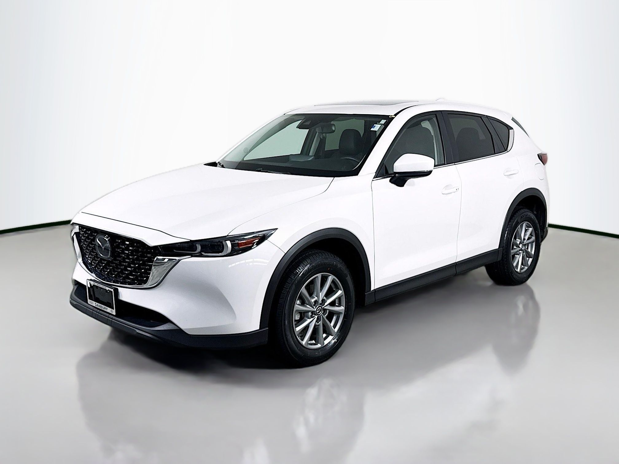 2023 Mazda CX-5 S Preferred package Auto AWD's photo