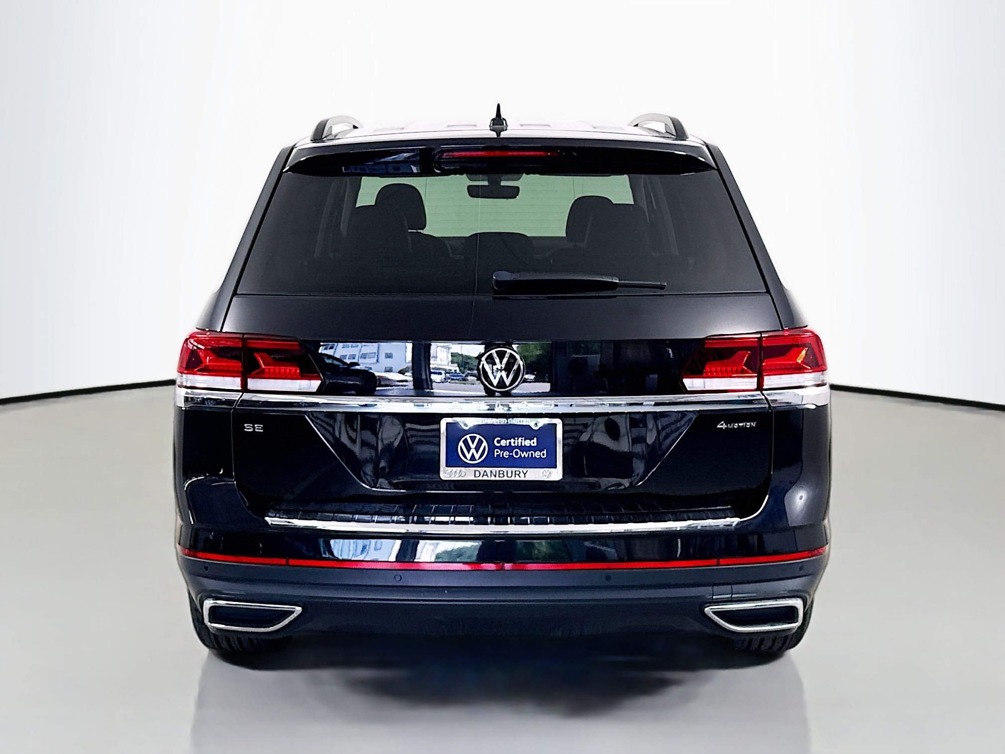 2023 Volkswagen Atlas SE w/Tech - Photo 10