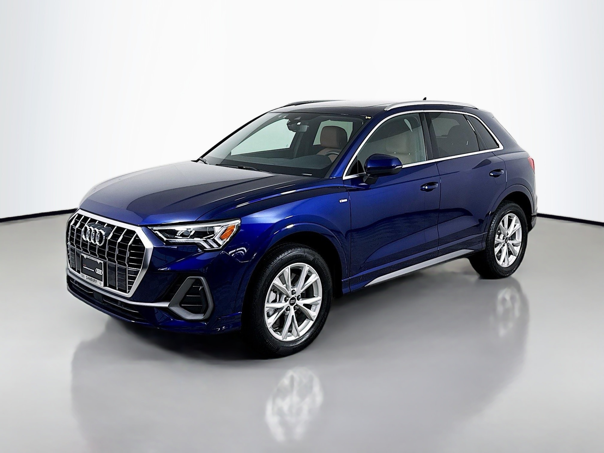 2025 Audi Q3 S Line Premium's photo