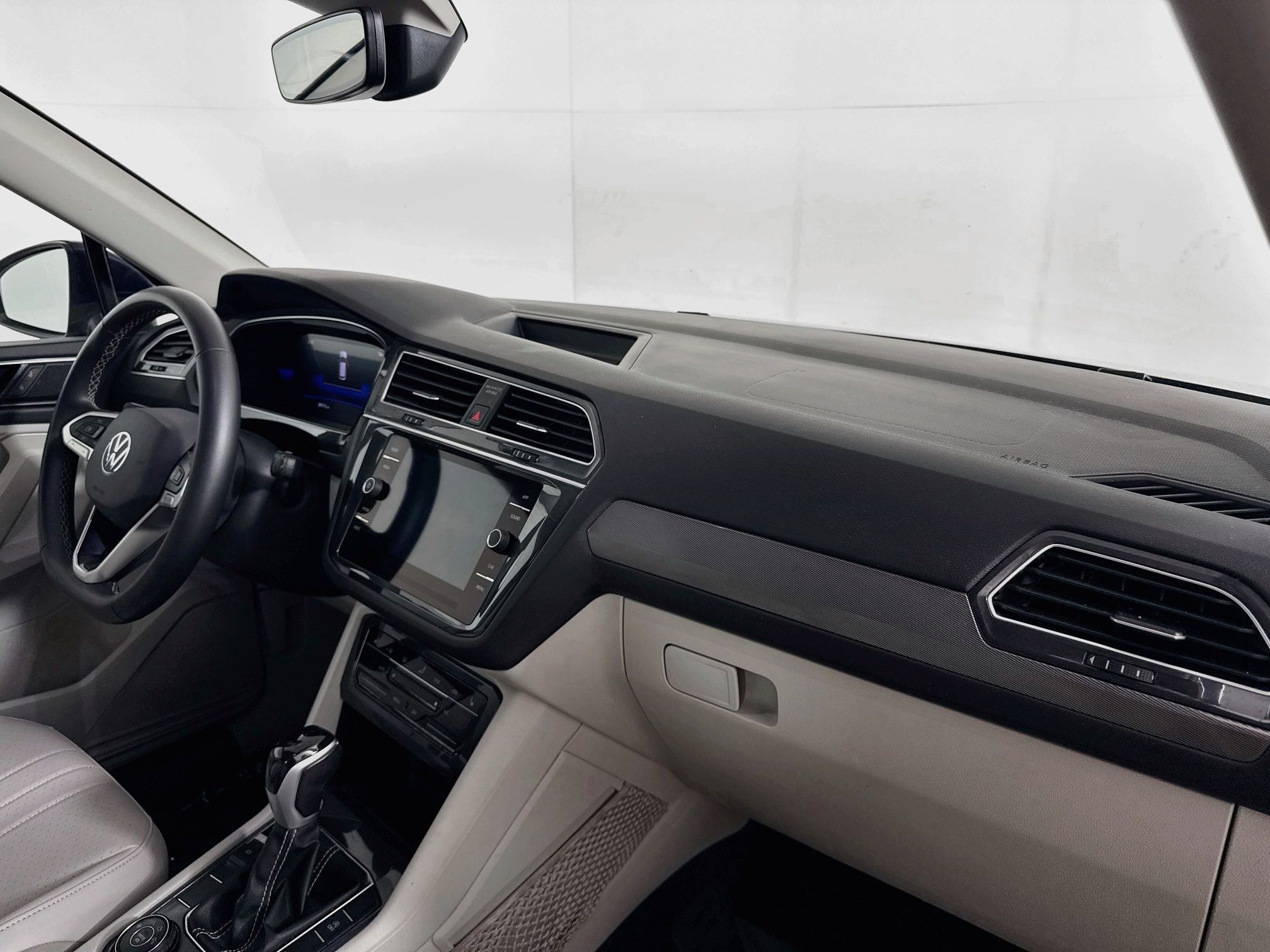 2024 Volkswagen Tiguan SE - Photo 27