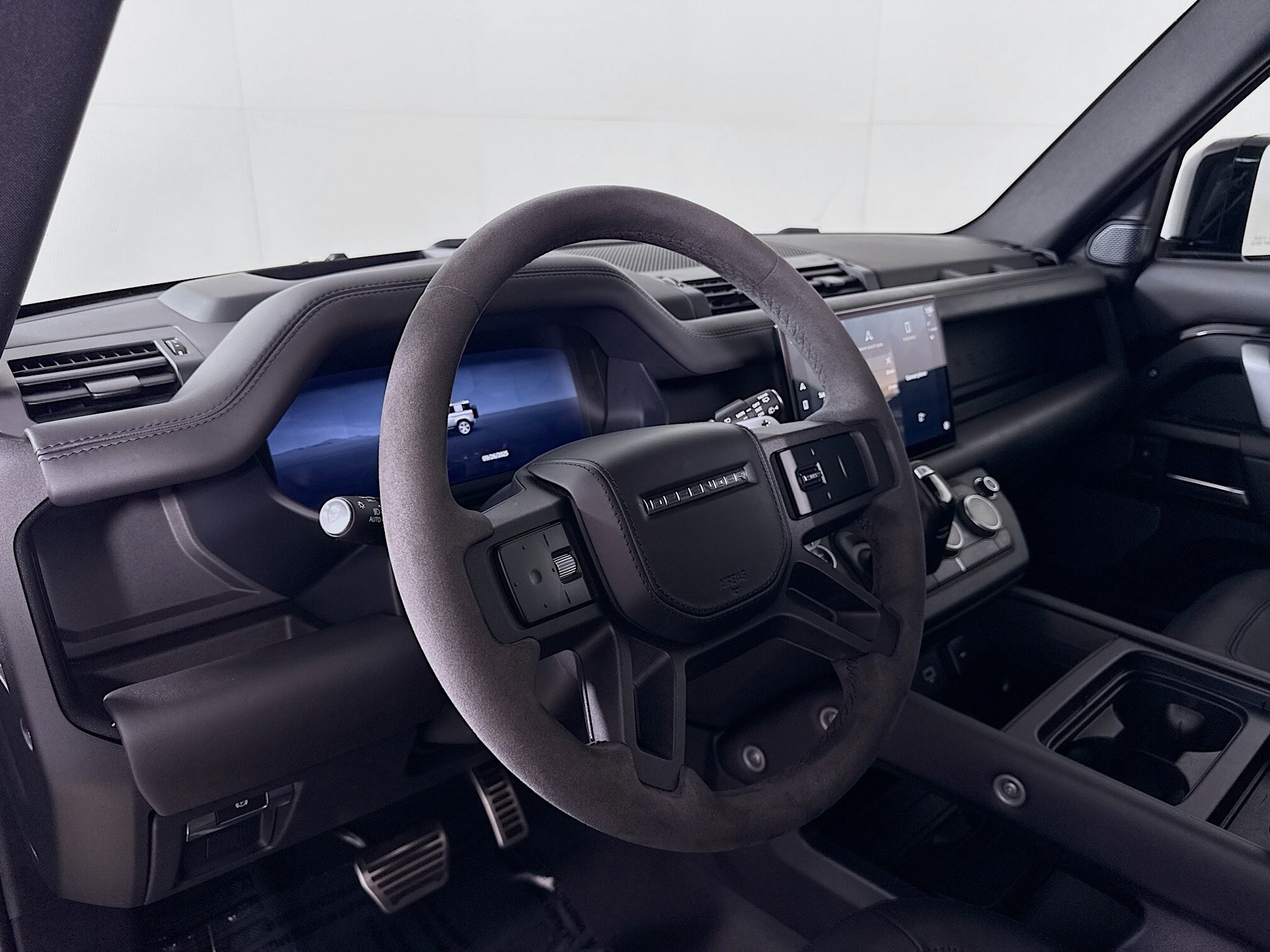2023 Land Rover Defender 110 V8 110 Carpathian Edition photo 4