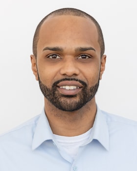 Staff member Sean Vines from ID_e0514f88e7fa