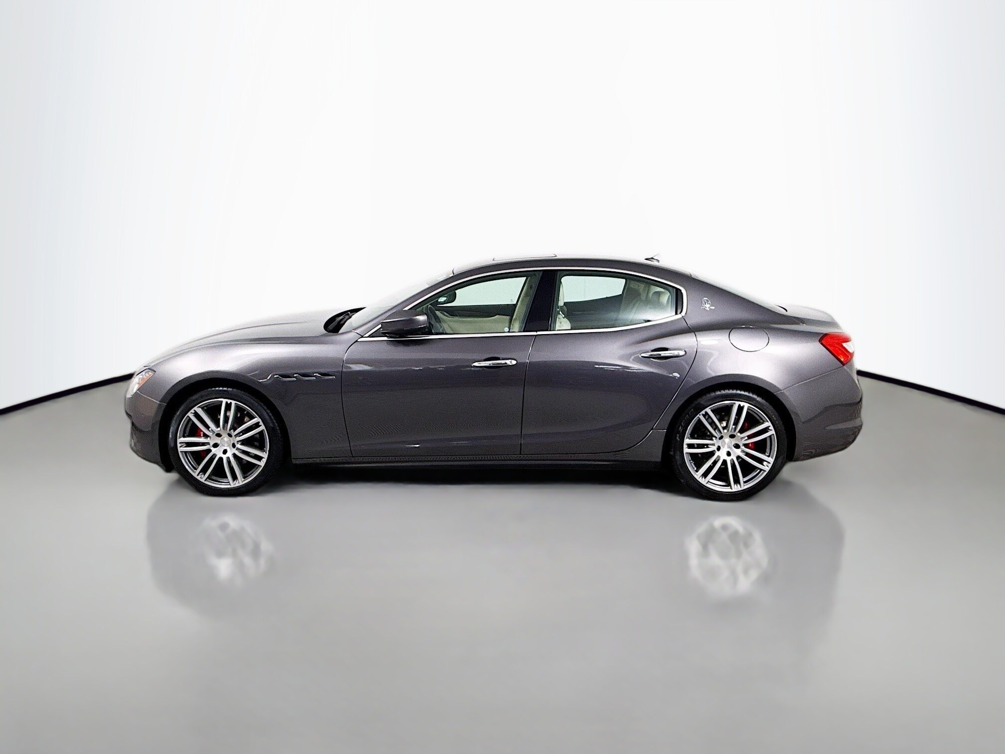 2019 Maserati Ghibli S Q4 photo 2