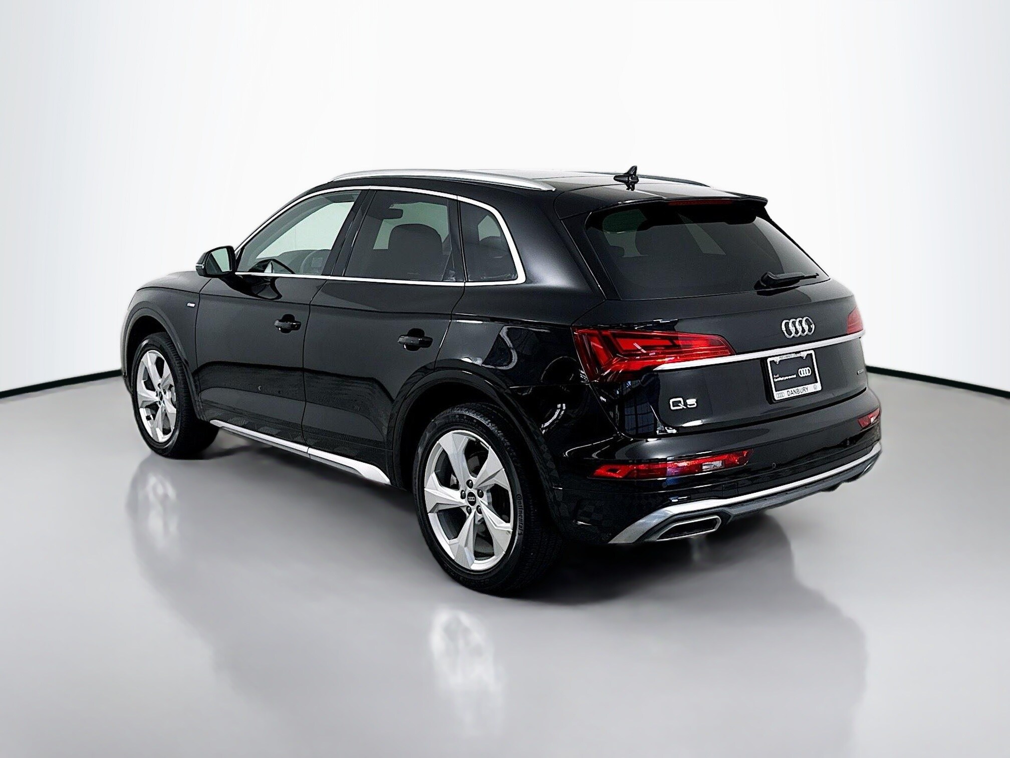 2022 Audi Q5 45 S line Premium Plus photo 3