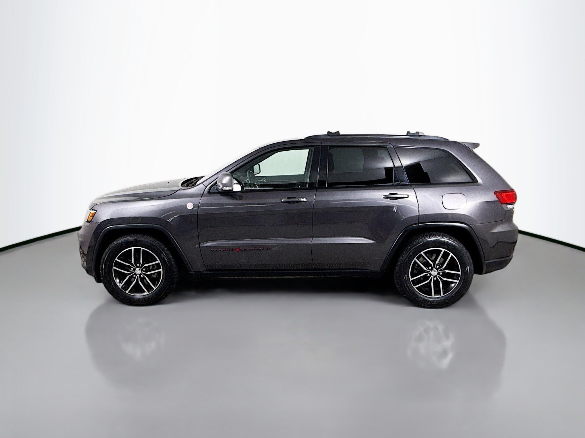 2018 Jeep Grand Cherokee Trailhawk photo 2