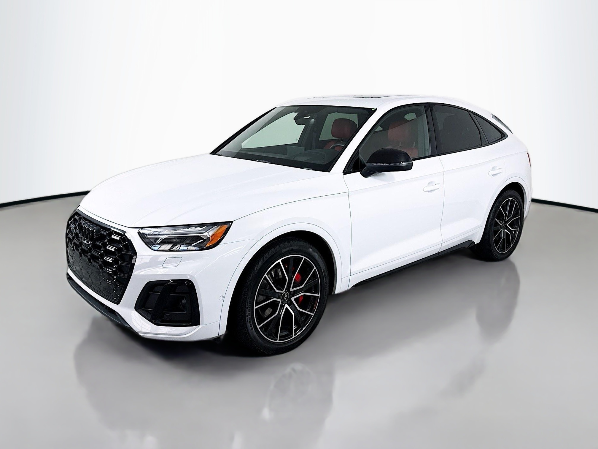 2023 Audi SQ5 Sportback Prestige's photo