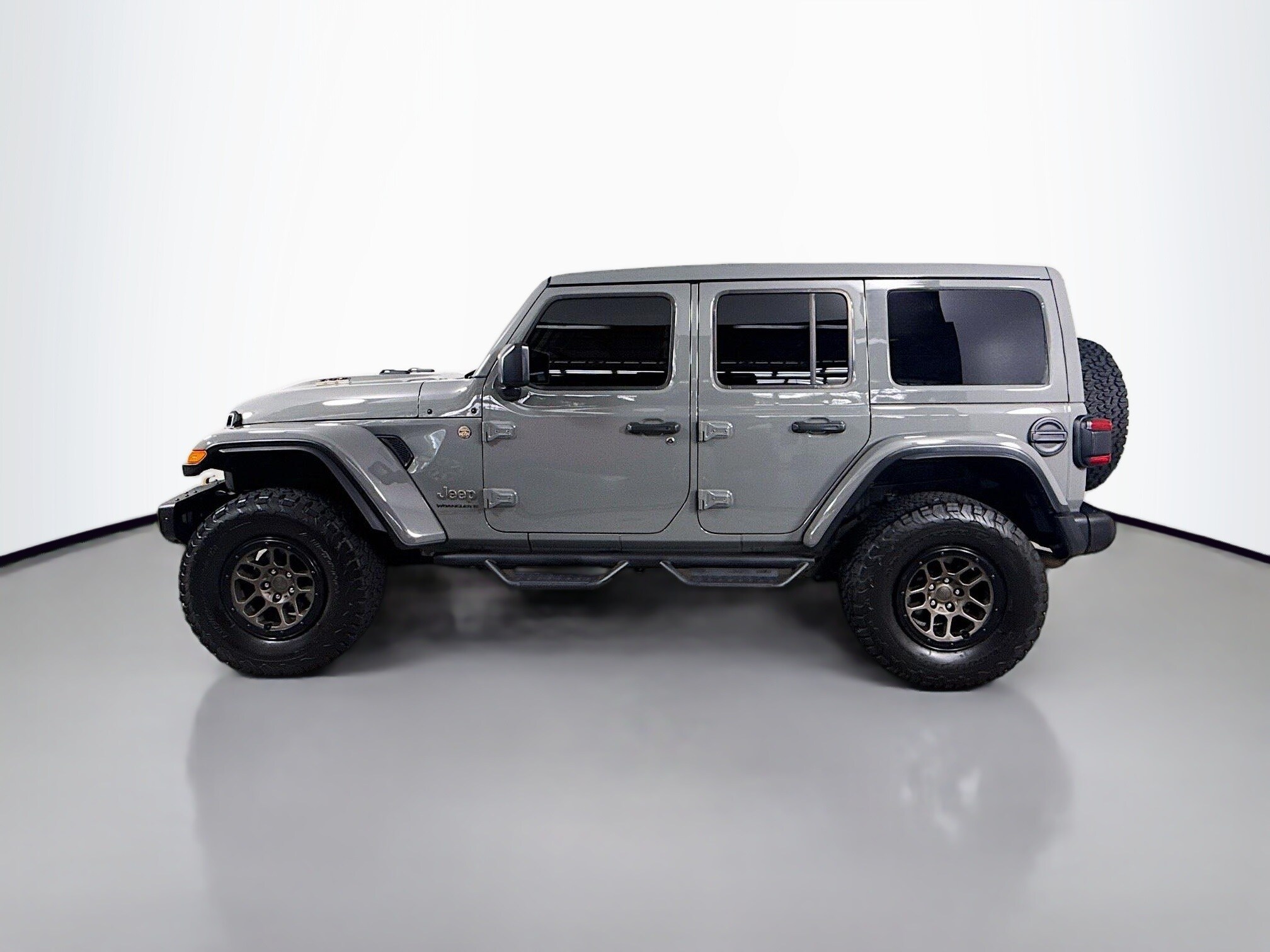 2023 Jeep Wrangler Rubicon 392 photo 2