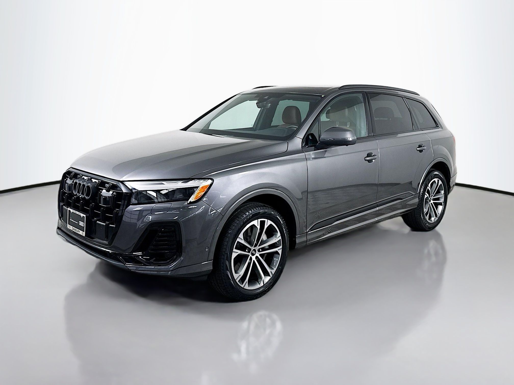 2026 Audi Q7 55 Premium quattro Tiptronic's photo