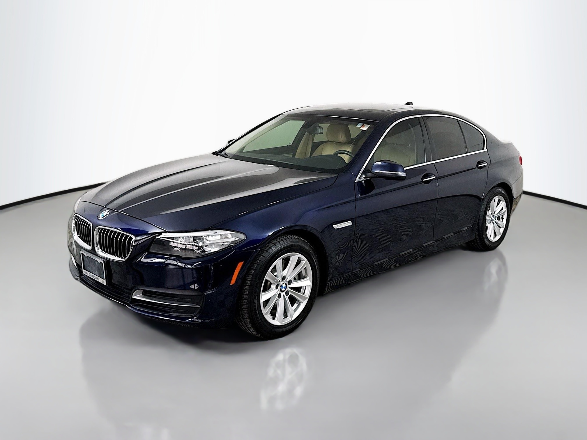 2014 BMW 5 Series 528i's photo