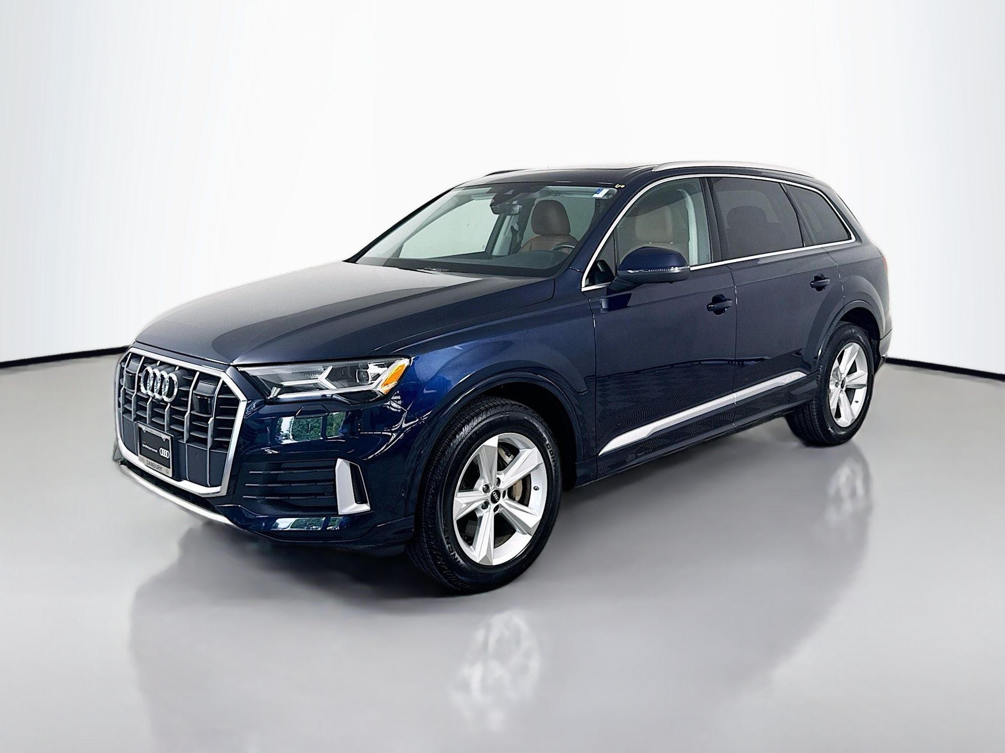 2023 Audi Q7 45 Premium quattro Tiptronic's photo