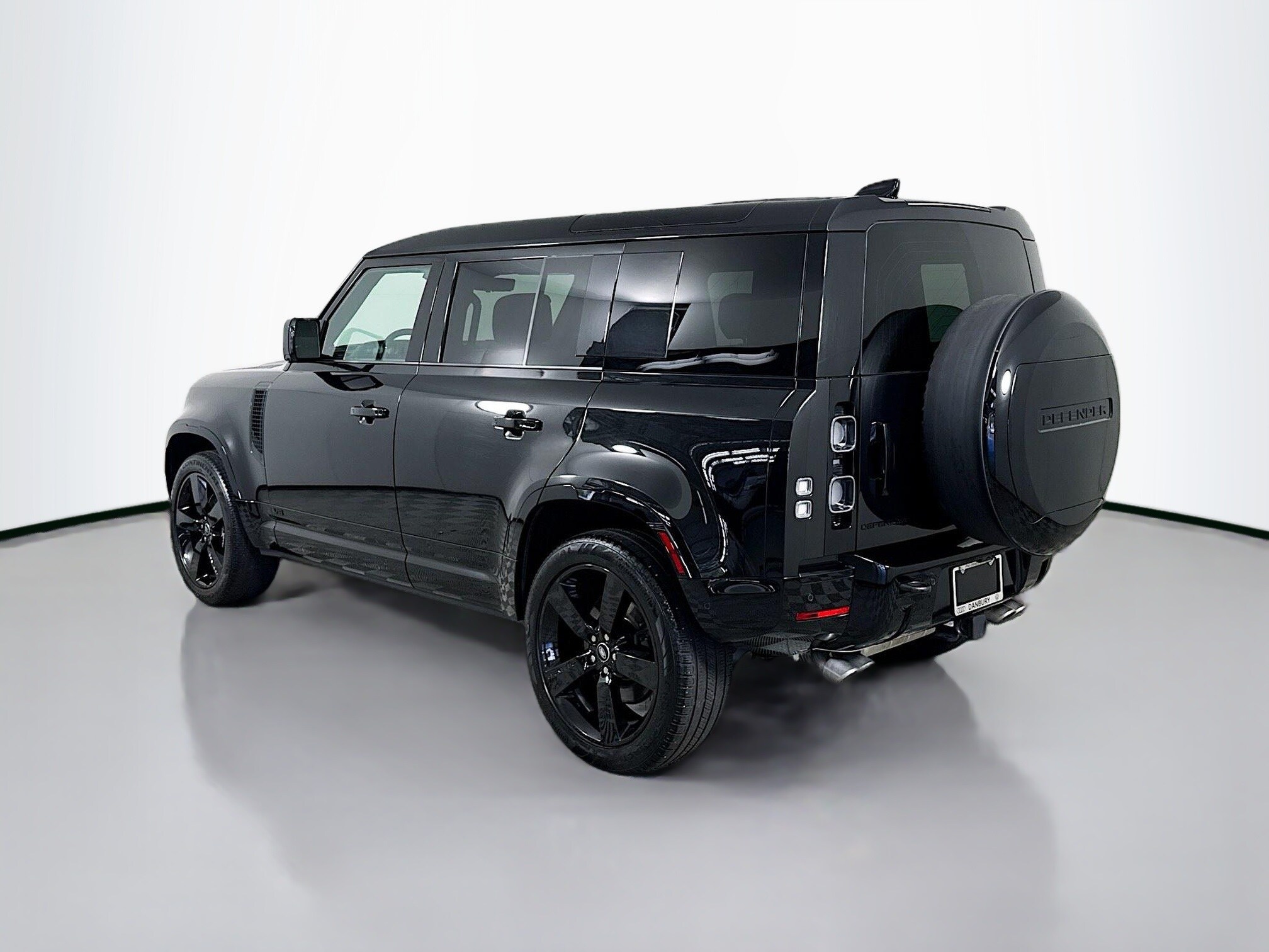 2023 Land Rover Defender 110 V8 110 Carpathian Edition photo 3