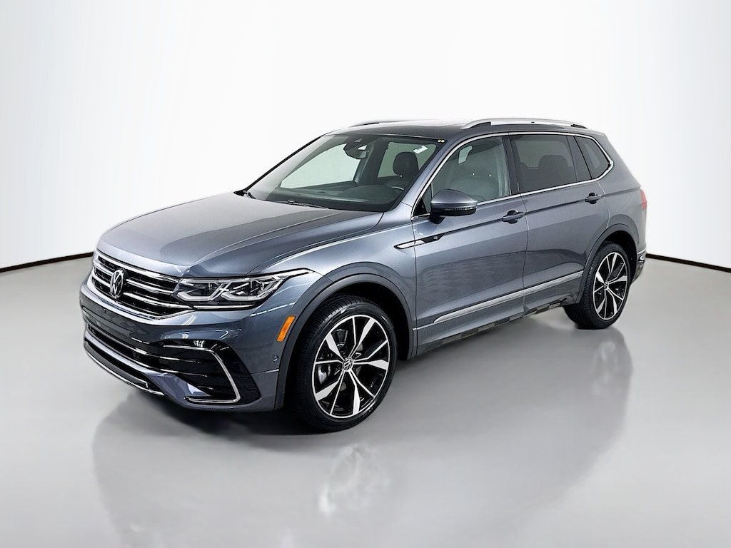 Certified 2022 Volkswagen Tiguan 2.0T SEL R-Line SUV