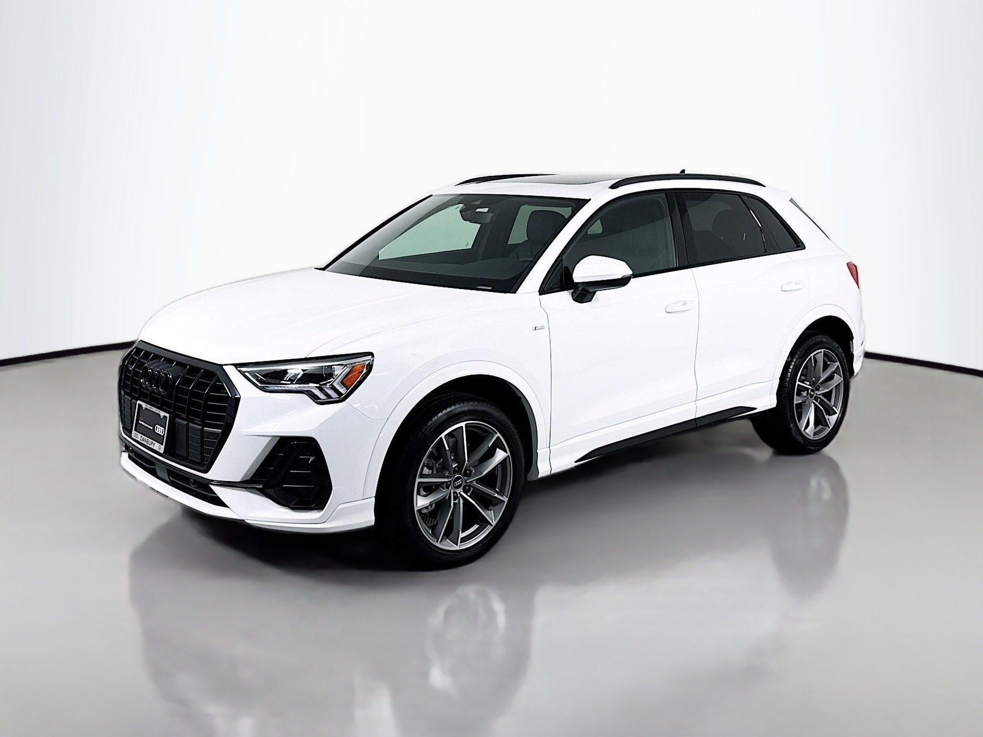 2025 Audi Q3 S Line Premium's photo