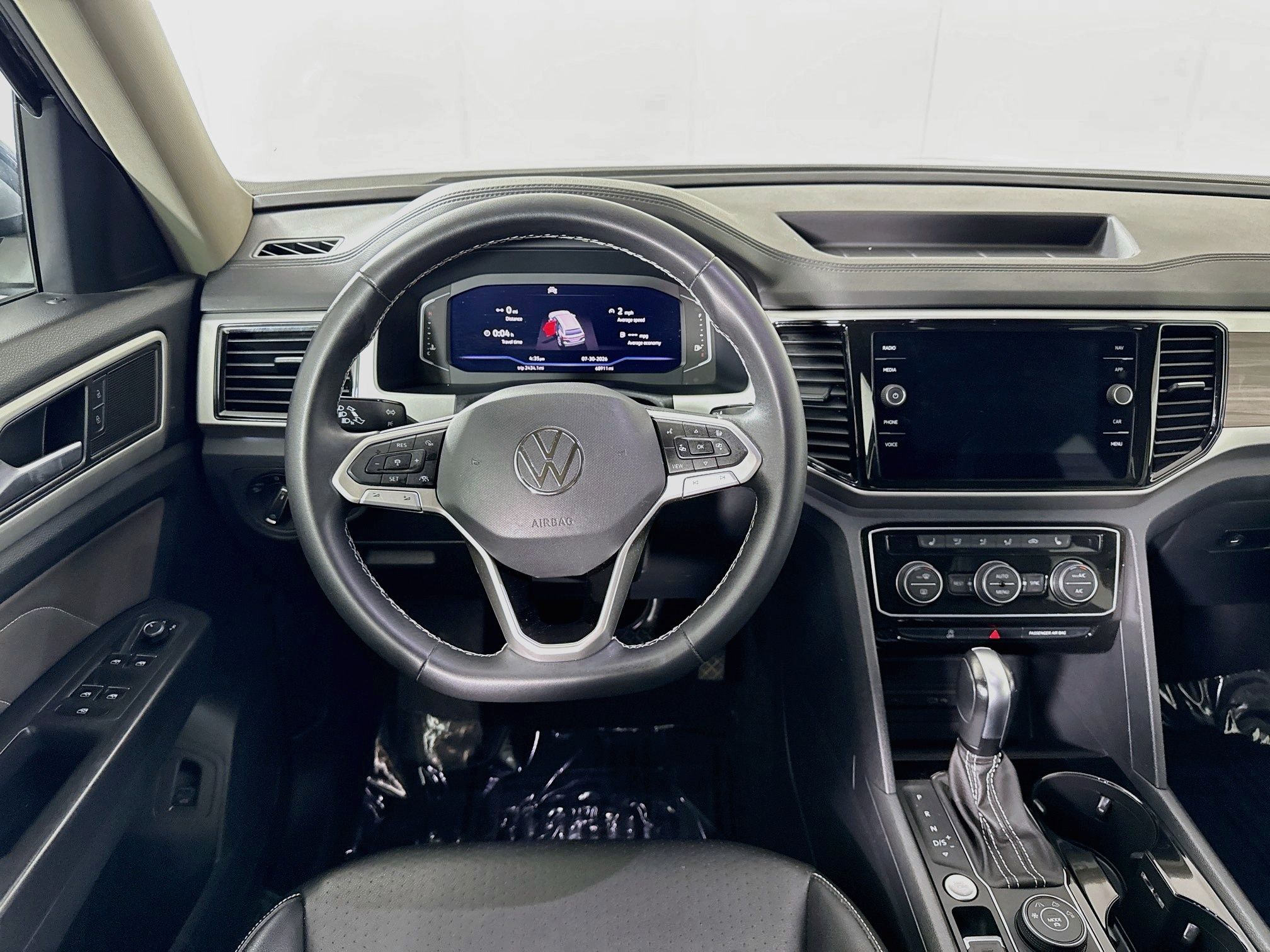 2023 Volkswagen Atlas SEL - Photo 22