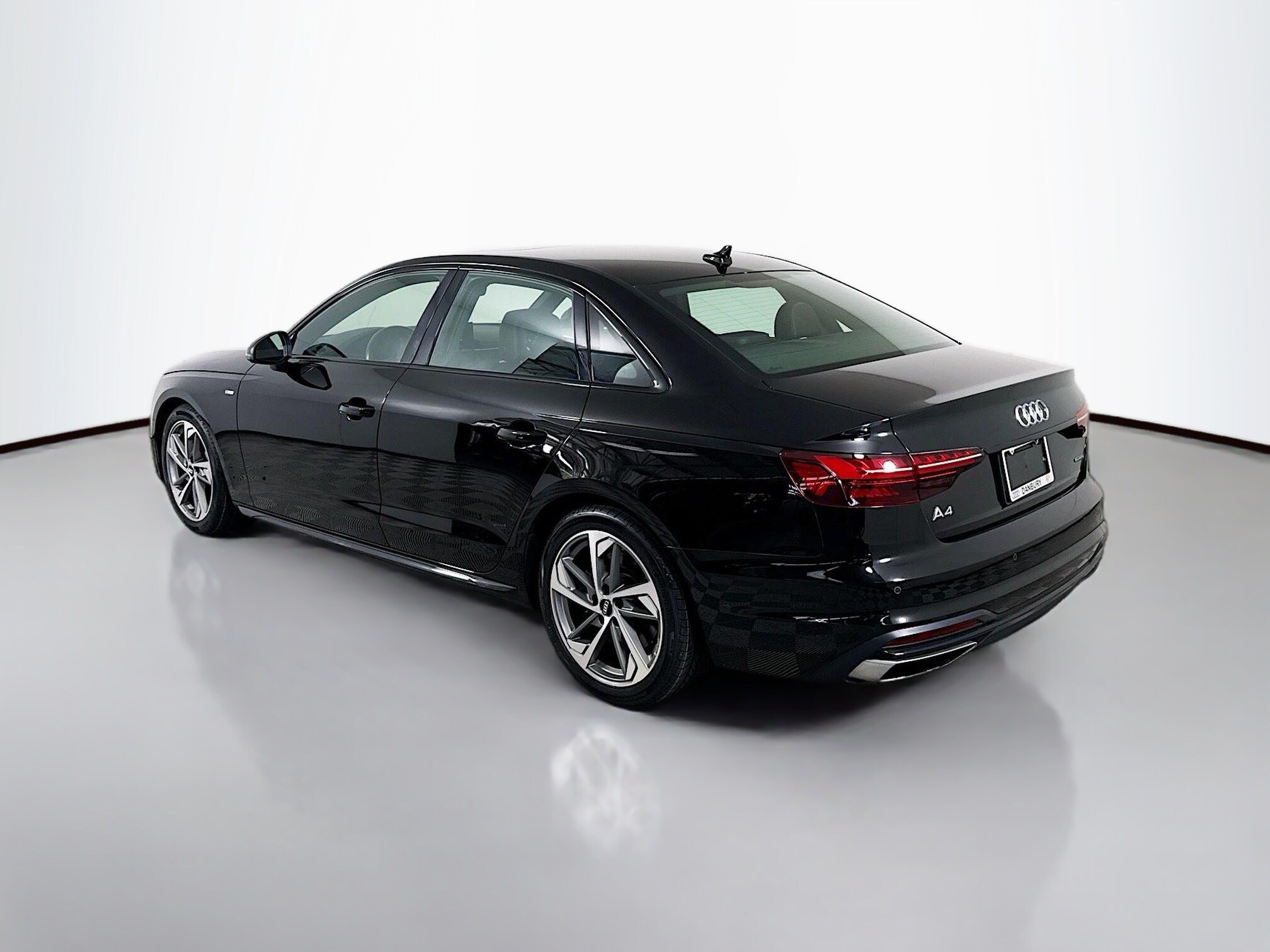 2021 Audi A4 45 S line Premium Plus photo 3