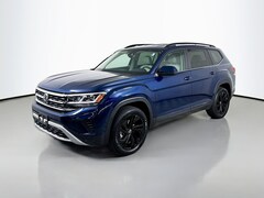 2022 Volkswagen Atlas 2.0T SE w/Technology SUV