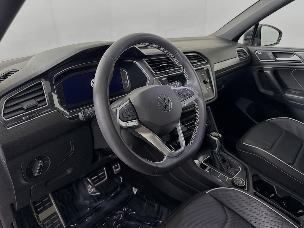 Certified 2023 Volkswagen Tiguan 2.0T SEL R-Line SUV