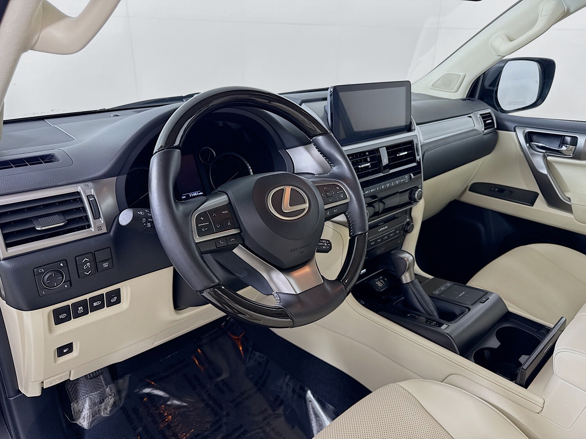 2023 Lexus GX 460 Premium photo 3