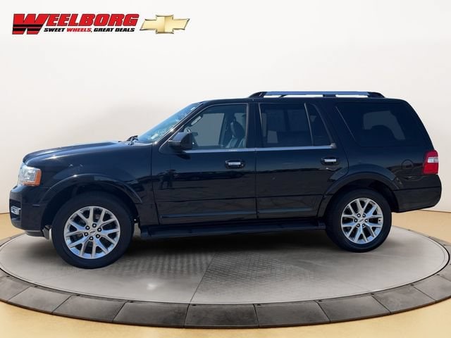 Used 2016 Ford Expedition Limited with VIN 1FMJU2AT5GEF37713 for sale in Glencoe, Minnesota