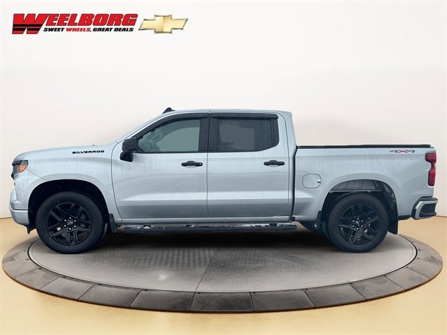 Certified 2022 Chevrolet Silverado 1500 Custom with VIN 1GCPDBEK5NZ509495 for sale in Glencoe, Minnesota