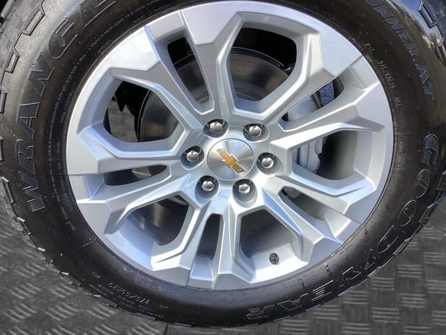 2026 Chevrolet Silverado 1500 LTZ - Photo 9