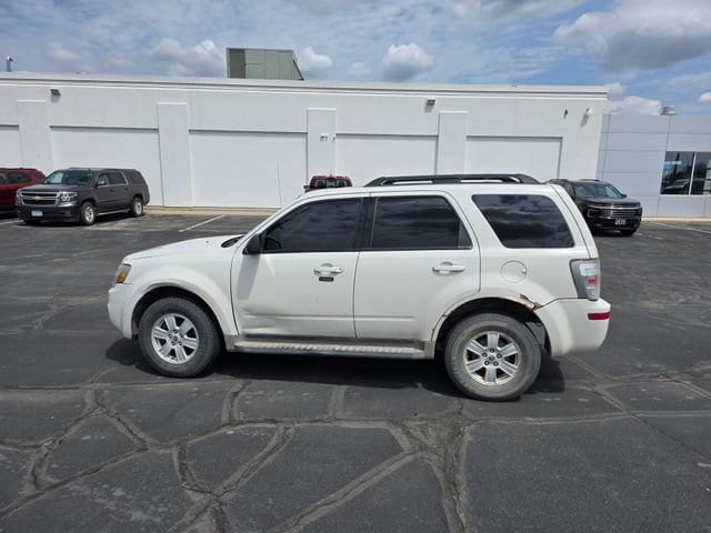 Used 2010 Mercury Mariner Base with VIN 4M2CN9BG6AKJ19491 for sale in Glencoe, Minnesota