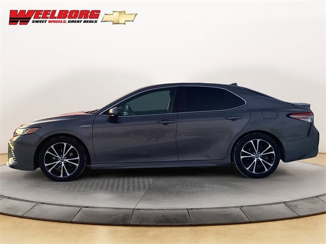 Used 2019 Toyota Camry SE with VIN 4T1B21HK8KU519397 for sale in Glencoe, Minnesota