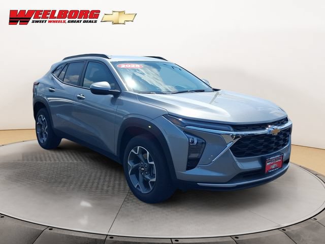 2025 Chevrolet Trax LT - Photo 7