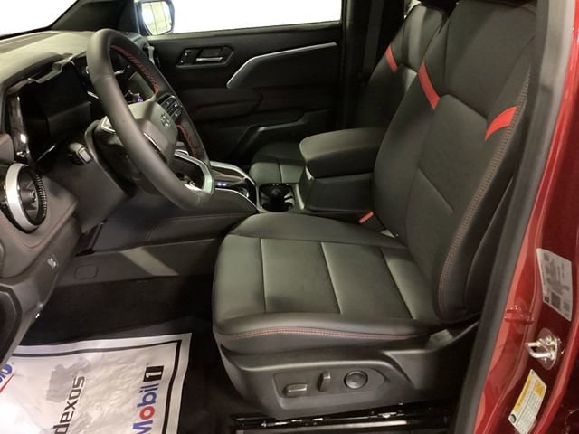 2026 Chevrolet Colorado Z71 - Photo 10